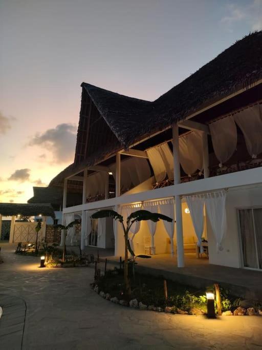 Kupenda House - Milele Resort Tamu, 와타무 외부 사진