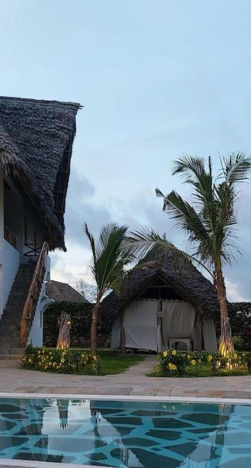 Kupenda House - Milele Resort Tamu, 와타무 외부 사진